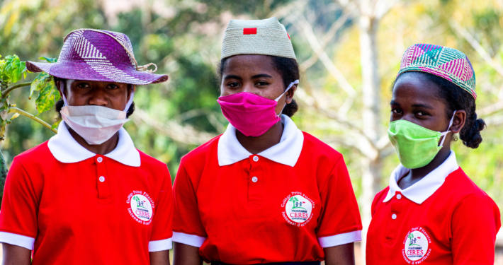 Jeunes collégien du CERES à Madagascar